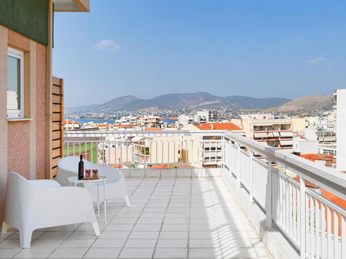 Modern Penthouse Overlooking Halkis Халкис Екстериор снимка
