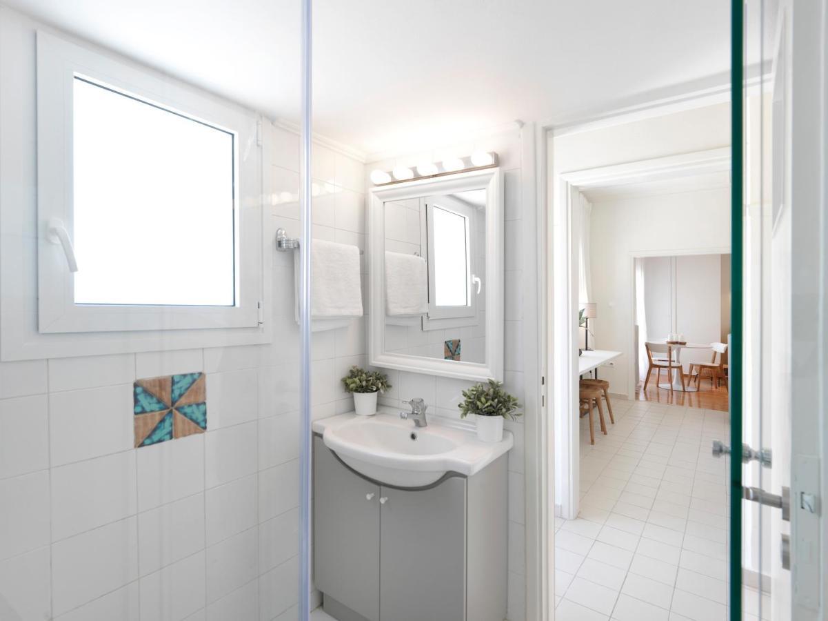 Modern Penthouse Overlooking Halkis Халкис Екстериор снимка